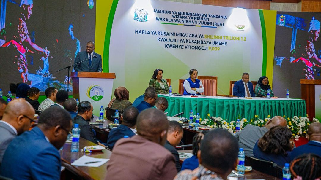 REA YASAINI MIKATABA YA TRILIONI 1.2 YA...